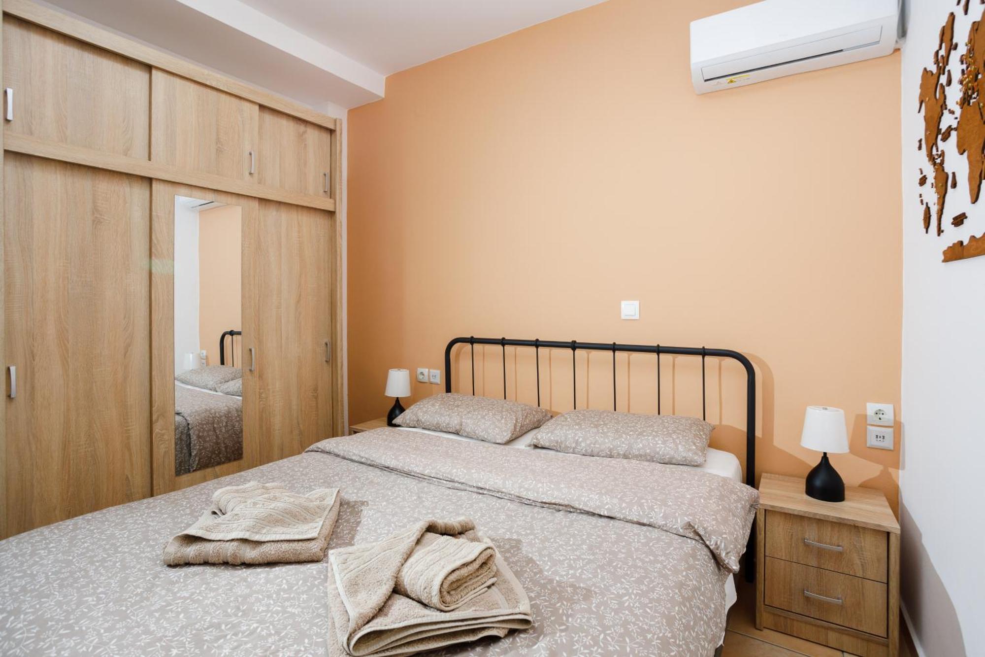 Sunrise Apartment Iraklion Buitenkant foto